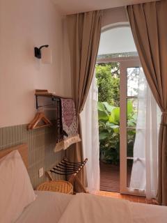 Mersika Teja Beachfront Studio Garden View 10mins Drive to Mersing Jetty TOWN - 3