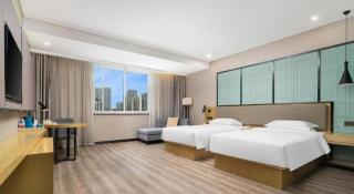 Echarm Hotel Yingshang High-speed Railway Station Wuzhou Wanhui Plaza - 1