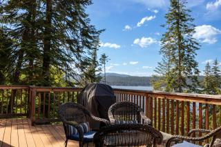 Lake CDA View 4BR Sleeps 12 Dog-Friendly - 0