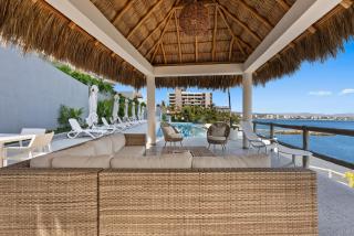 Bahiban Residences Oceanfront by Monyxbnb - 3