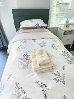 Gracia Room - Cozy Private Room - Shared bath and Spaces - 6