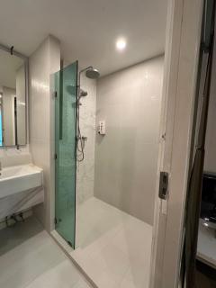 Pool access rooms Seven-seas Condo by Som - 2
