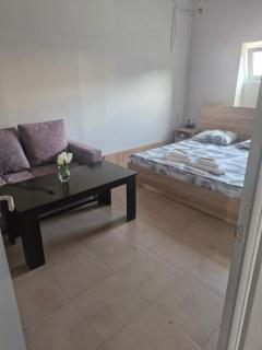Zvartnoc siti house - 1