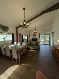 Dale Cottage - Firepit, private pool and pet friendly garden - 5