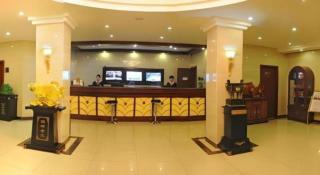 Green Tree Inn Urumqi San'gong Metro Station Exit - 7