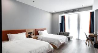 Borrman Hotel Jiangyin Zhouzhuang - 1