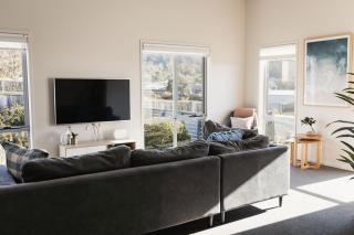 Sunday House - 7