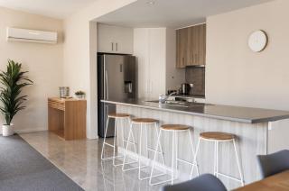 Sunday House - 8