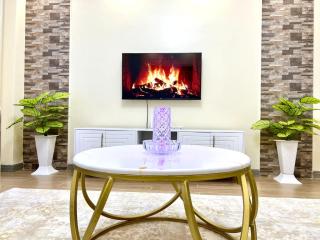 Royal essence apartment with heated swimming pool ,ample parking ,fully equipped gym, child playground and amazing scenic city view - 1