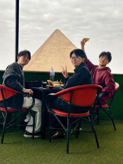 Master kings of the pyramids and Sphinx - 3
