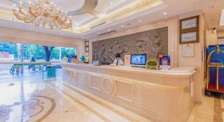 Vienna Hotel Shenzhen Hubei Metro Station - 2