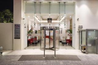 Red Fox by Lemon Tree Hotels, Sector 60, Gurugram - 3