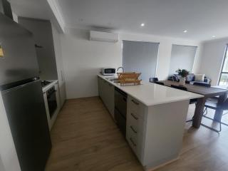 Modern 3-Bedroom Home in Byford WA - Spacious Kitchen En Suites & Alfresco - 1