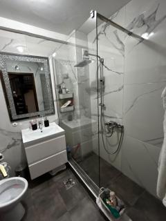 Stylish Apartment in Aerodrom, Skopje 4 Guests - 7