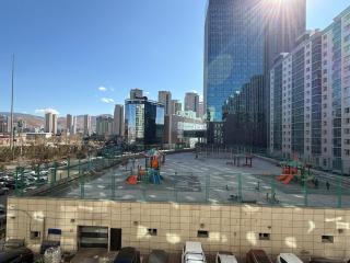 Spacious & Cozy Apartment at Prime Location - 7