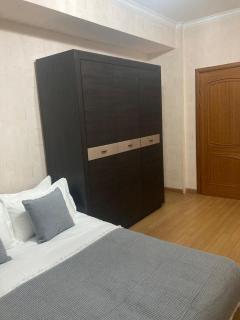 Spacious & Cozy Apartment at Prime Location - 5