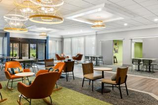 Spark By Hilton Akron Fairlawn - 4
