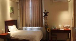 GreenTree Inn Beijing Dongcheng District Wangfujin South Luogu Lane Houhai Express Hotel - 3