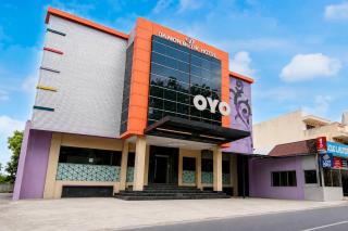 Hotel O near RSUD Arifin Achmad formerly Damon Butik Hotel - 1