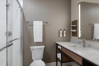 Hilton Garden Inn Portland Airport - 2