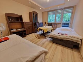 Romantica Comfort Apartment by BookingHost - 2