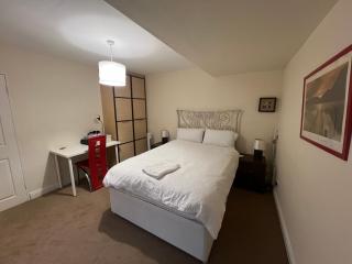 Kingsbury apartments3 - 4