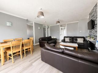 Homely Chalet On A Brilliant Holiday Park In Lowestoft Ref 12004B - 3