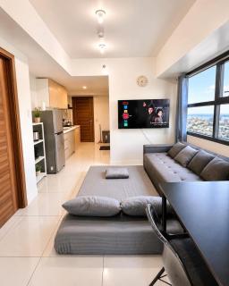 Spacious One Bedroom Listing at Horizon 101 - 8