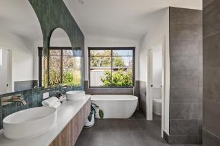 Timber & Tide Retreat - Modern Margaret River Escape with Firepit - 3