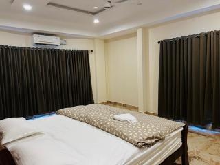 2BHK Villa Thodupuzha Town 5 min Family Group - 3