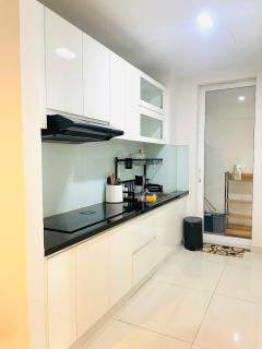 Sky Center Tan Son Nhat Suites - 6