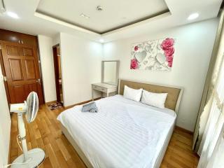 Sky Center Tan Son Nhat Suites - 2