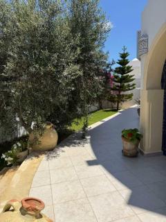 Villa Al Jazira piscine privée face à la mer - 9