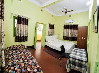 Madhuri Homestay - Cozy 2BHK - AC Master Bedroom - WiFi - Kitchen - 9