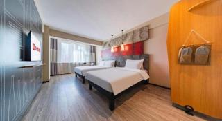 Ibis Lanzhou Dongfanghong Plaza Hotel - 2