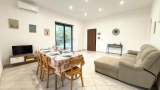 Casa Poppi Appartamento in Villa con Giardino - 8