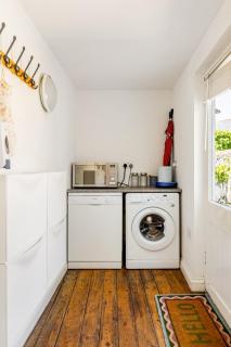 Fermaine, 50m from sea, garden, dogs, town centre - 1