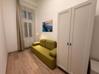 Alma - Sunny central three bedroom apartment - 3