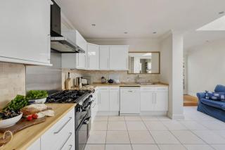 Bay House - Sea Views, Parking - Brixham - 7
