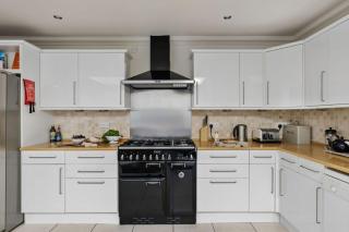 Bay House - Sea Views, Parking - Brixham - 2