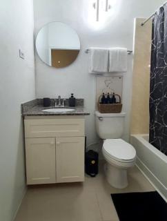 Comfort Stay with shared pool only from 15mins Ocho - 3