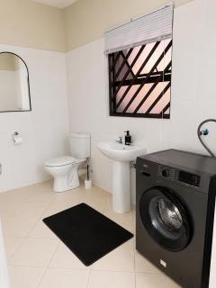 Cozy Haven Suites - 8