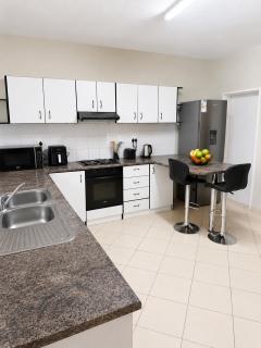 Cozy Haven Suites - 5