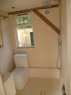 Little Oak - Small Rural Self Contained Oak Barn Unit - Sleeps 2 - 3