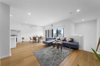brand new entire house in Mernda - 2