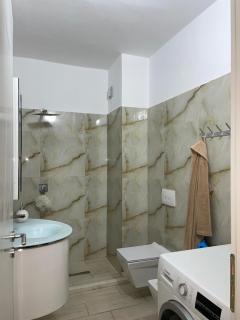 Julian Vlorë 2-Bedroom apartment instgr juliaandt - 4