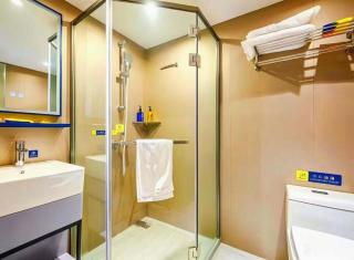 7 Days Inn Fuzhou Three Lanes and Seven Alleys Dongjiekou Metro Station - 7