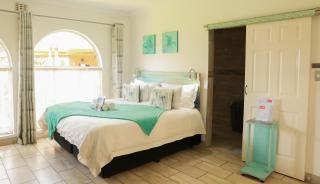 Golden Quilt Venue Stays - 5