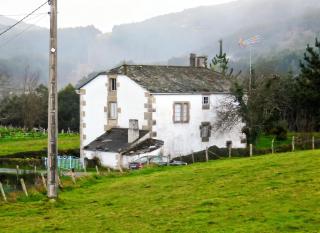 Charming house in Ourol with mountain view, large garden. - 9