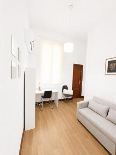 Amplio apartamento en Malasaña con aire acondicionado - 9